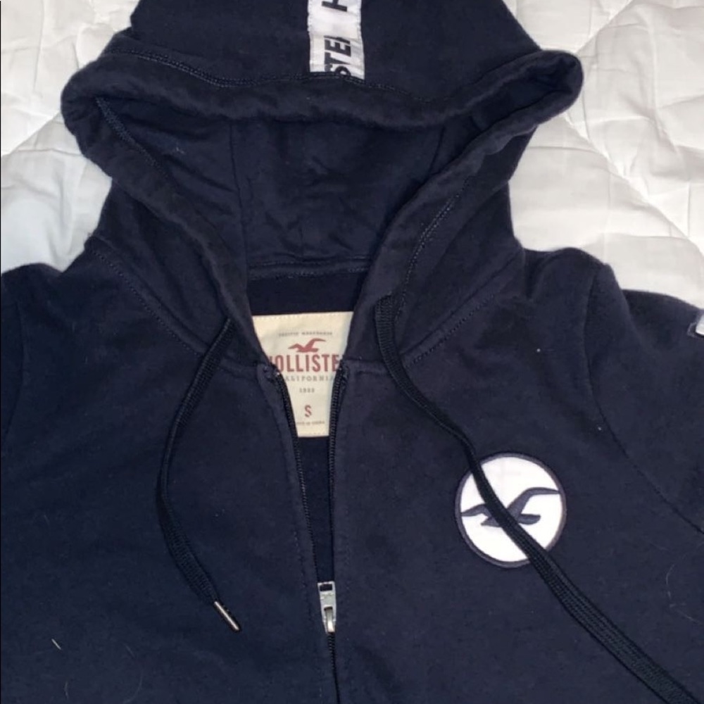 BRAND NEW hollister full zip hoodie